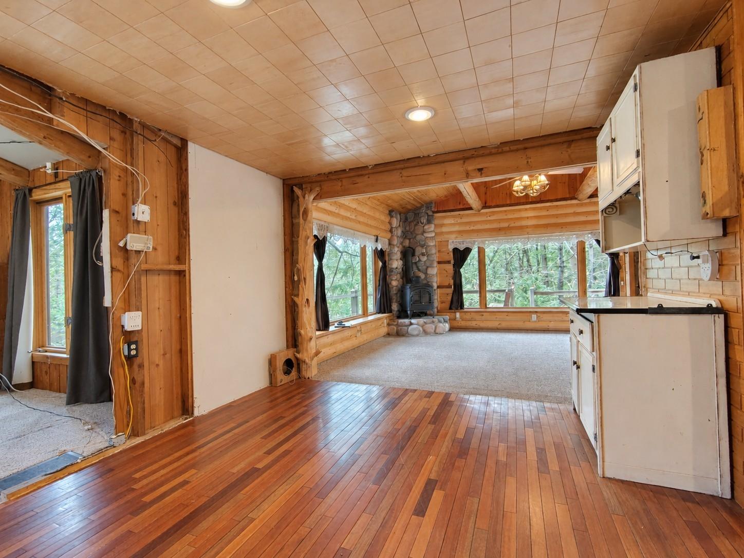 3740 W BEARSKULL RD