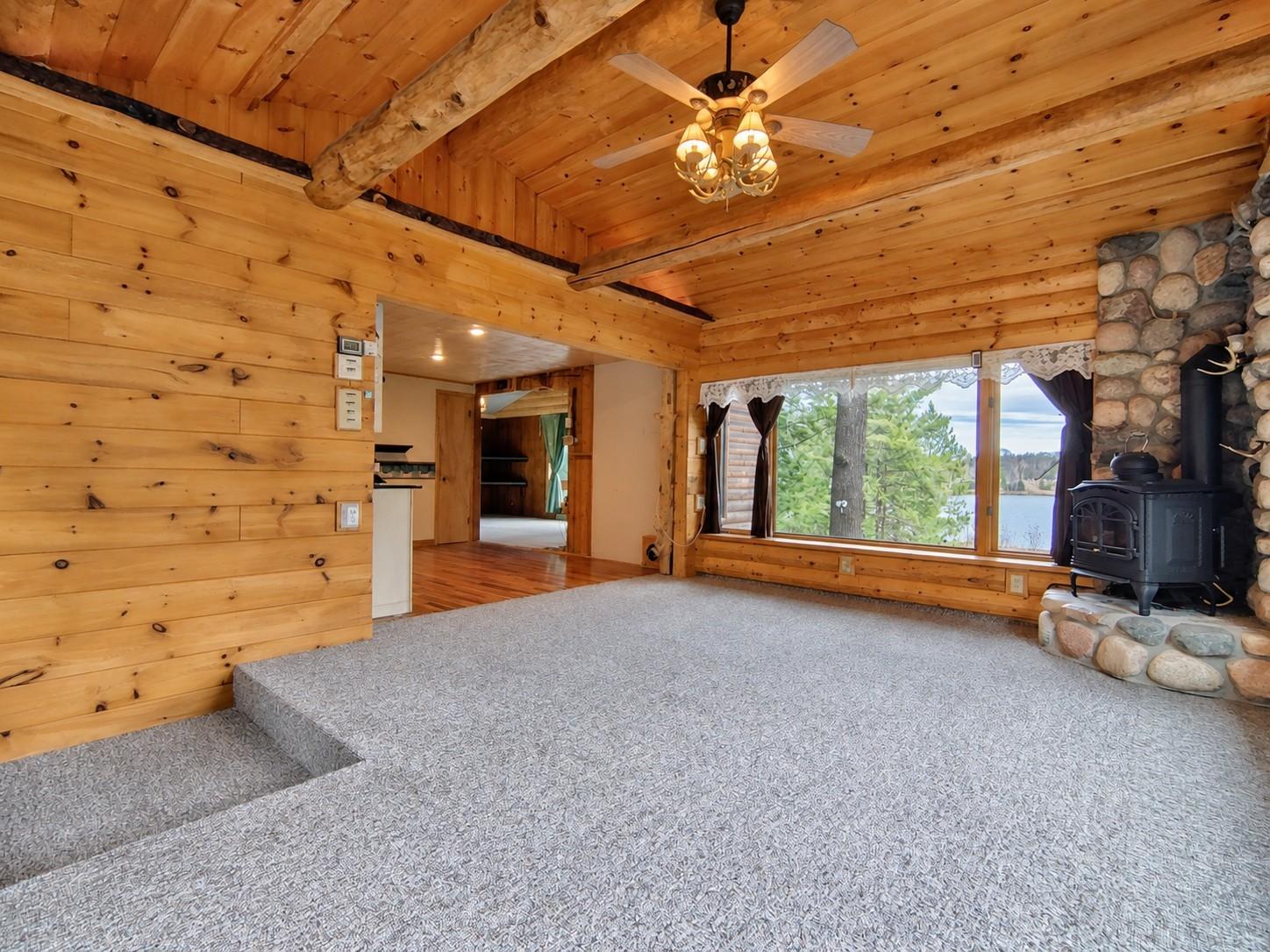 3740 W BEARSKULL RD