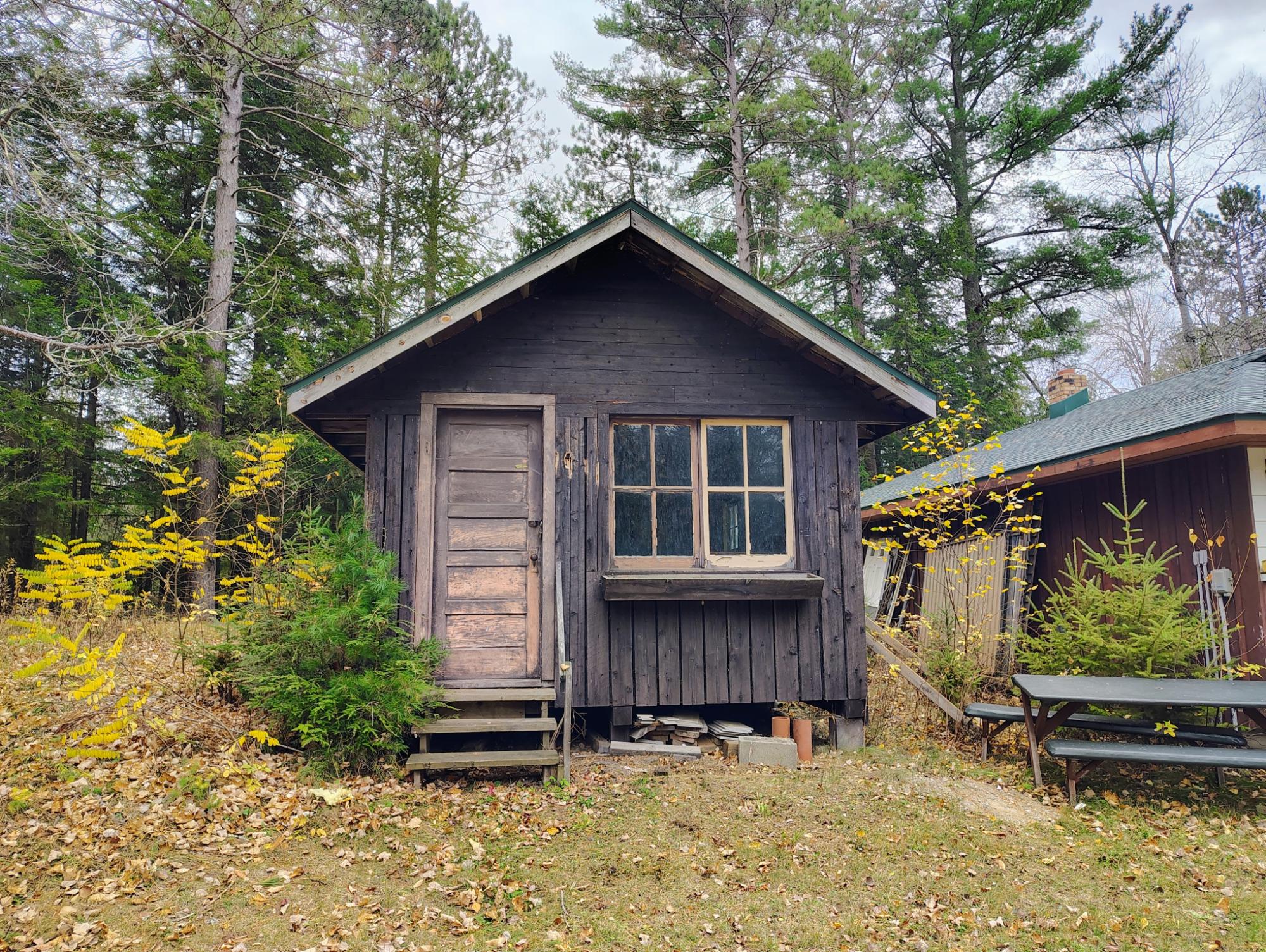 3740 W BEARSKULL RD