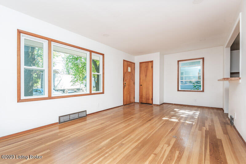 422 W Southside Ct