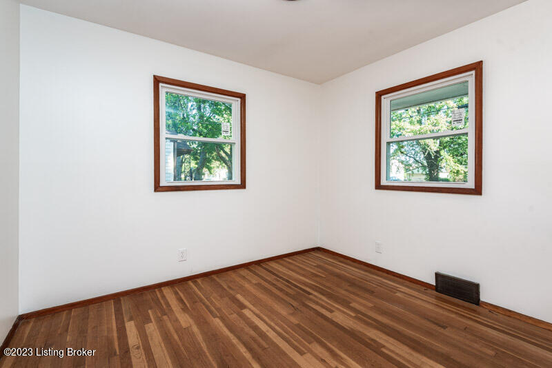 422 W Southside Ct