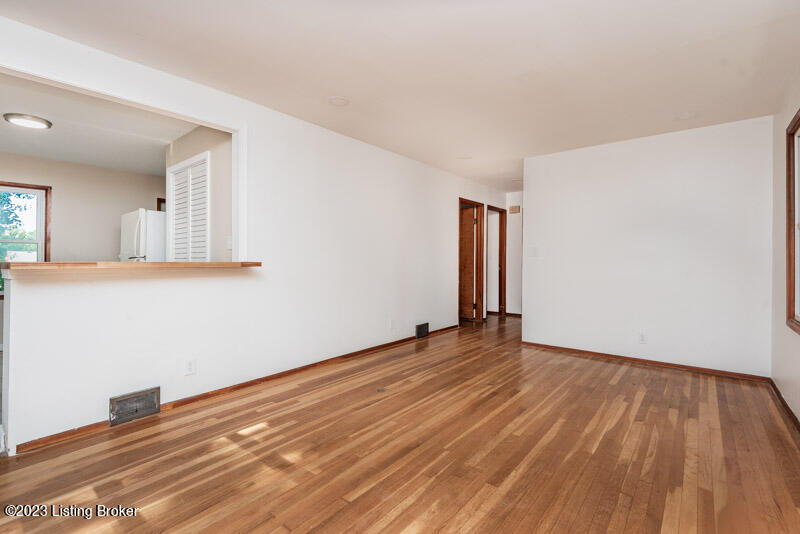422 W Southside Ct