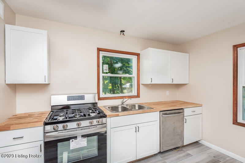 422 W Southside Ct