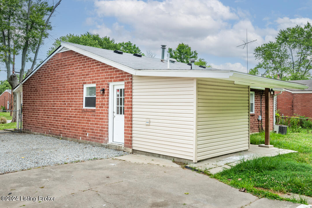 612 Drummond Way