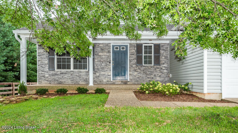 11906 Stable Springs Dr