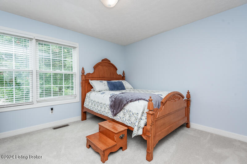 11906 Stable Springs Dr