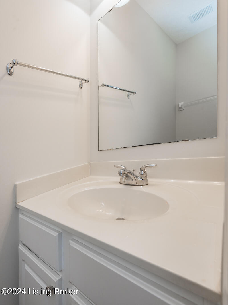 11906 Stable Springs Dr