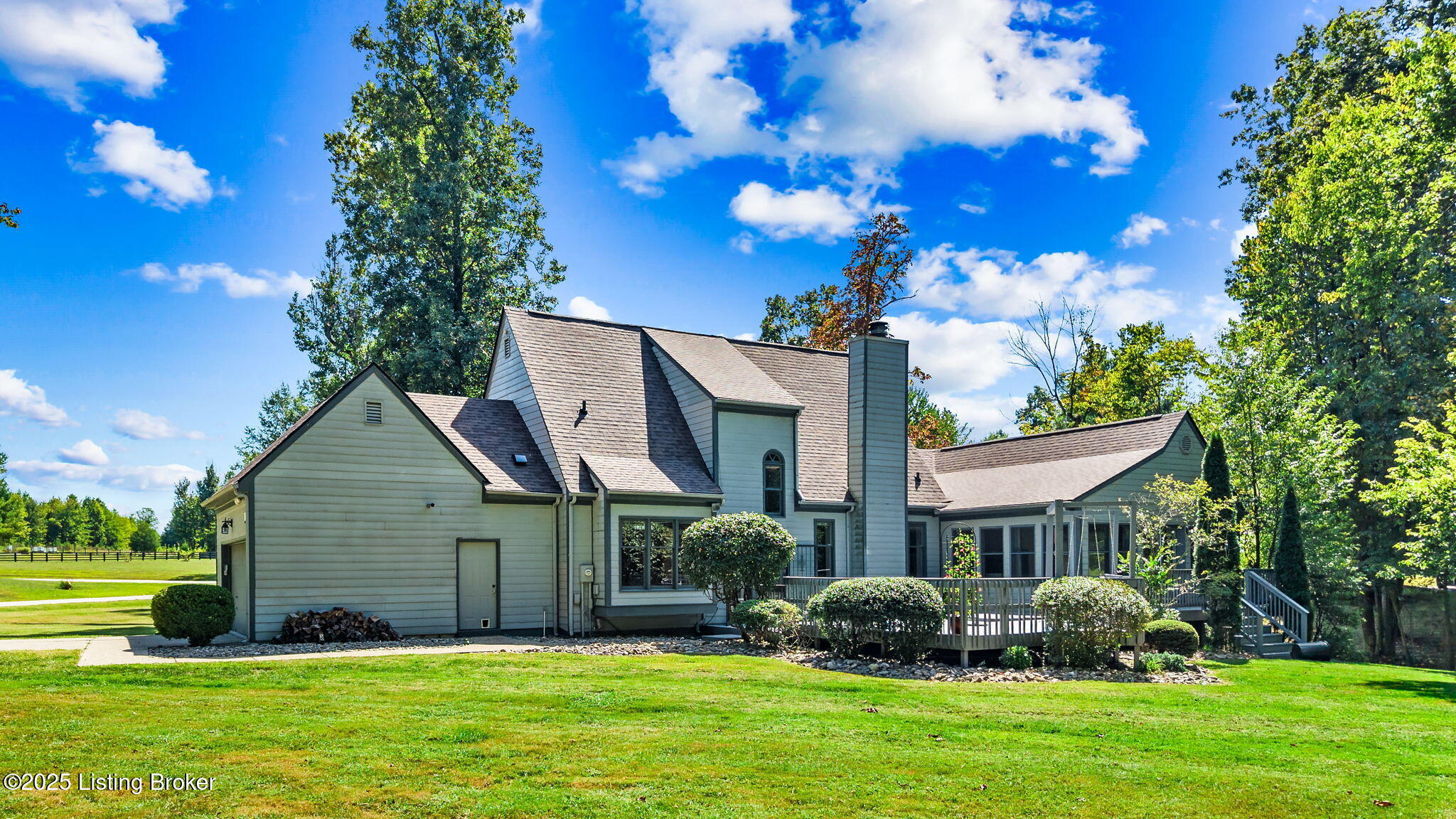 10101 Secretariat Dr