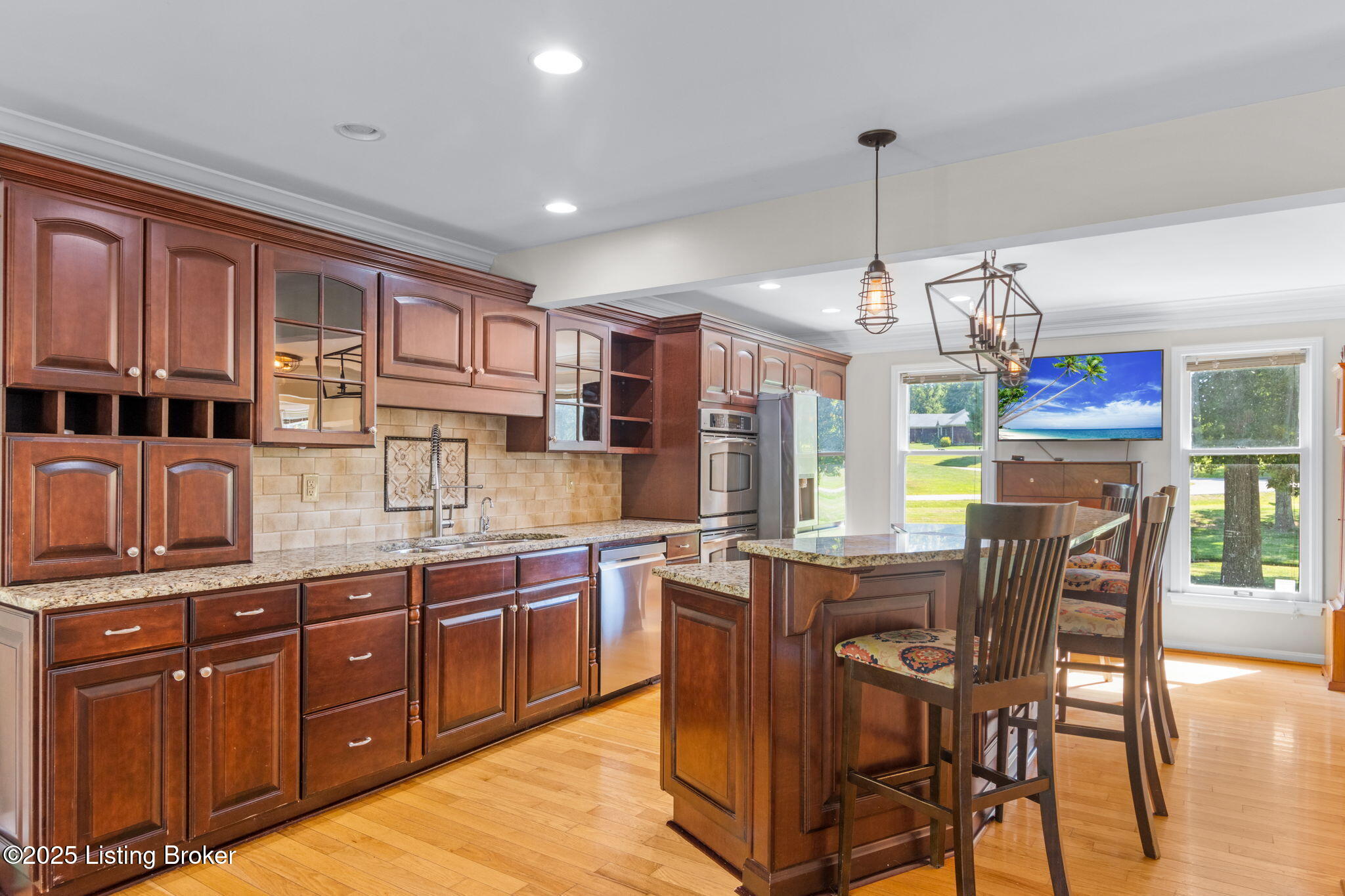 10101 Secretariat Dr