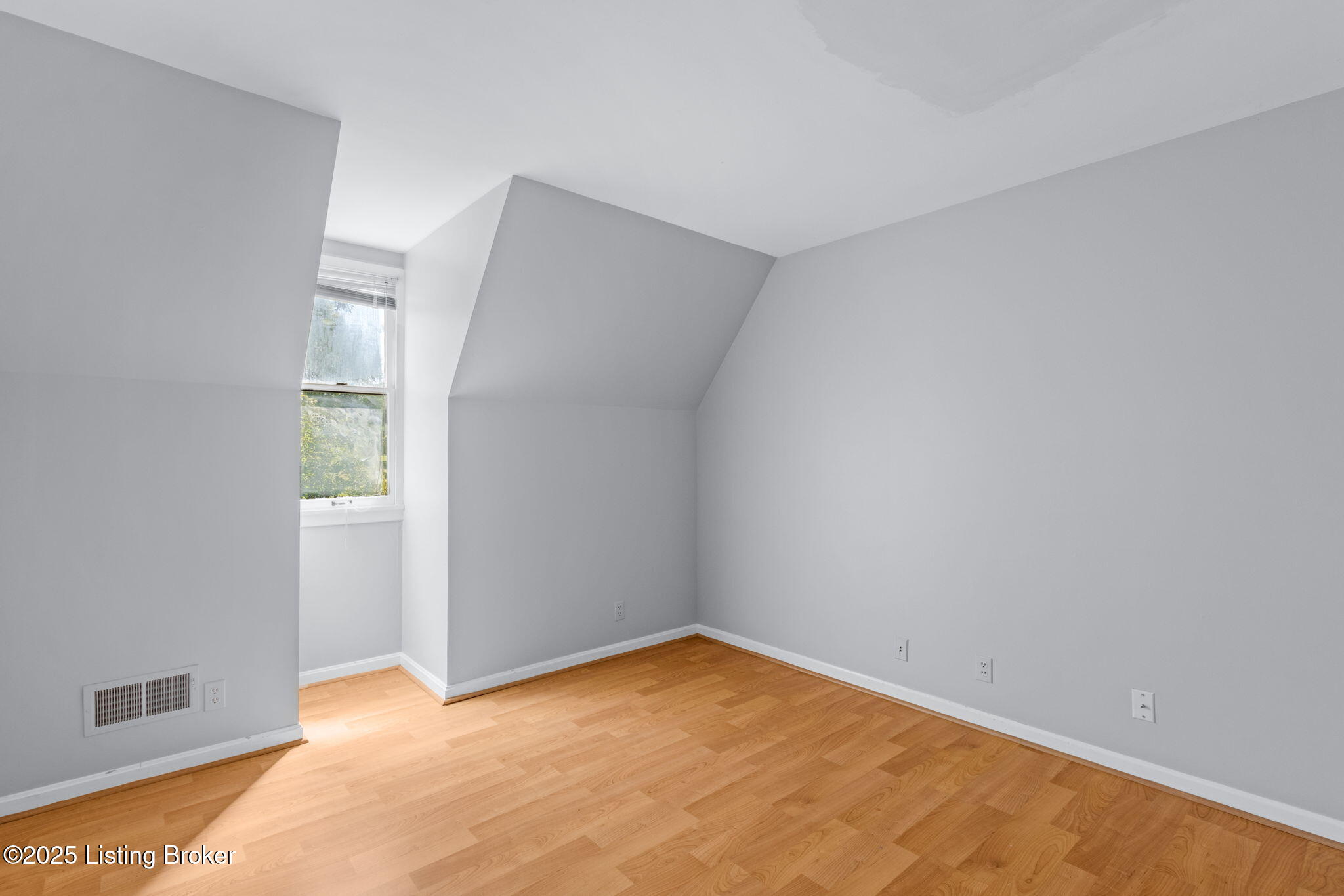 10101 Secretariat Dr