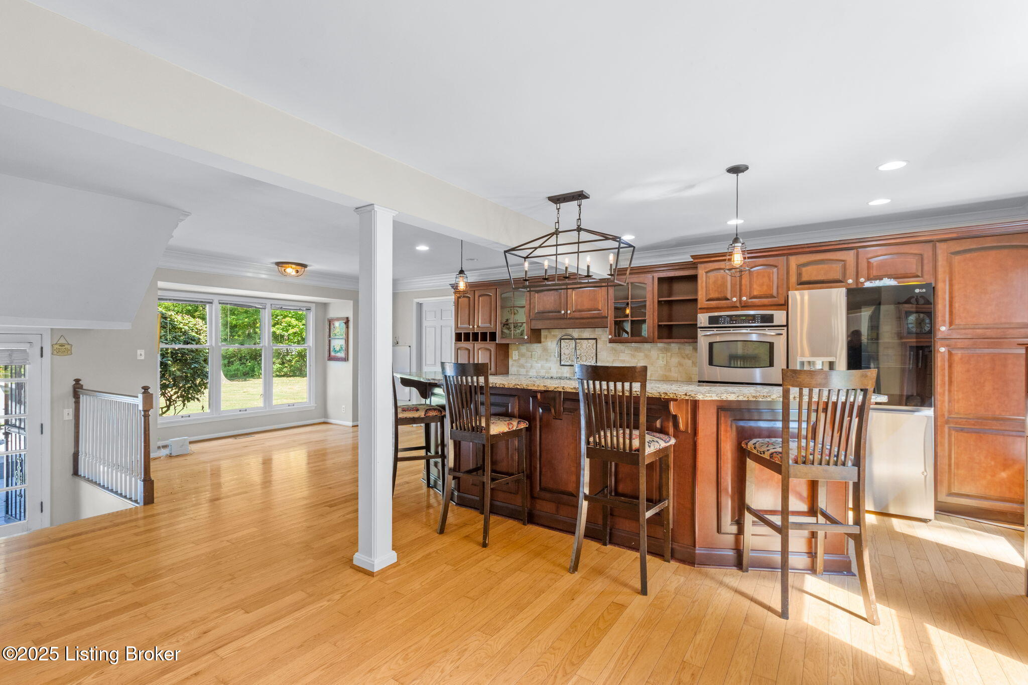 10101 Secretariat Dr