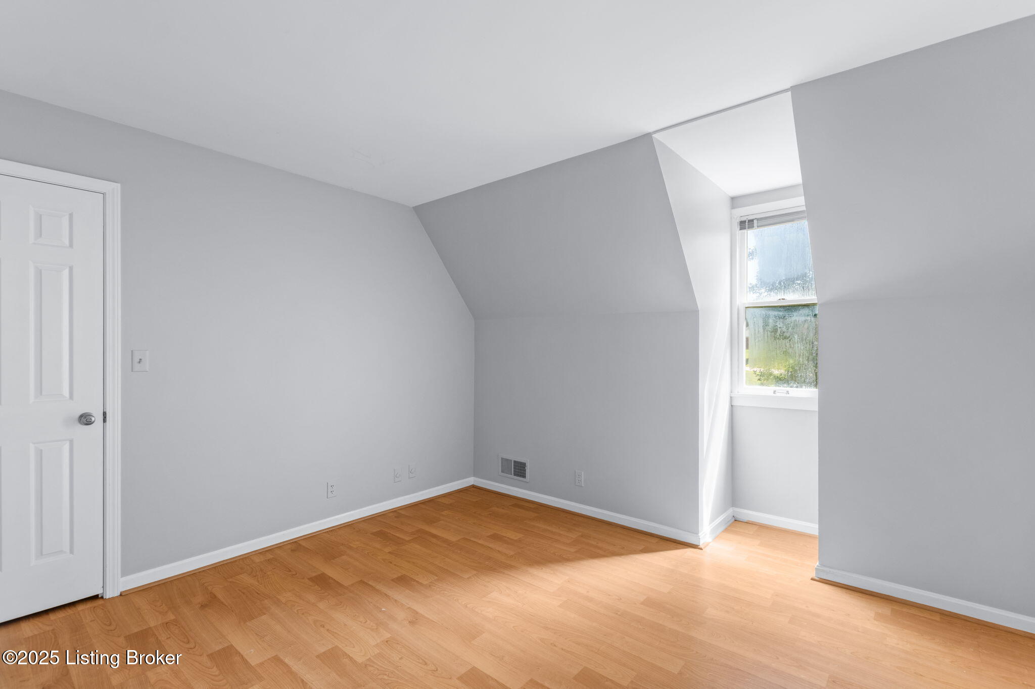 10101 Secretariat Dr