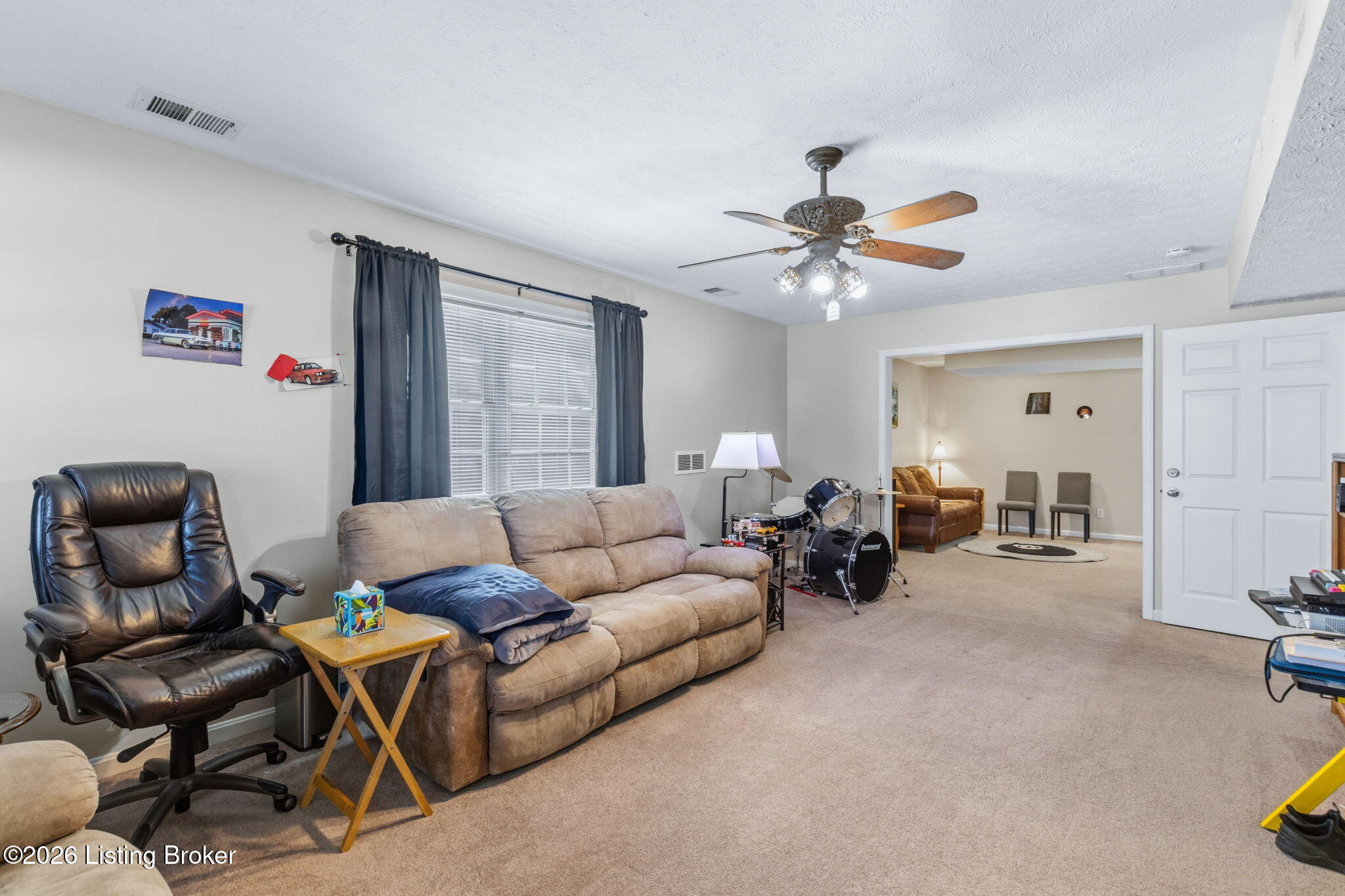 7928 Windgate Dr