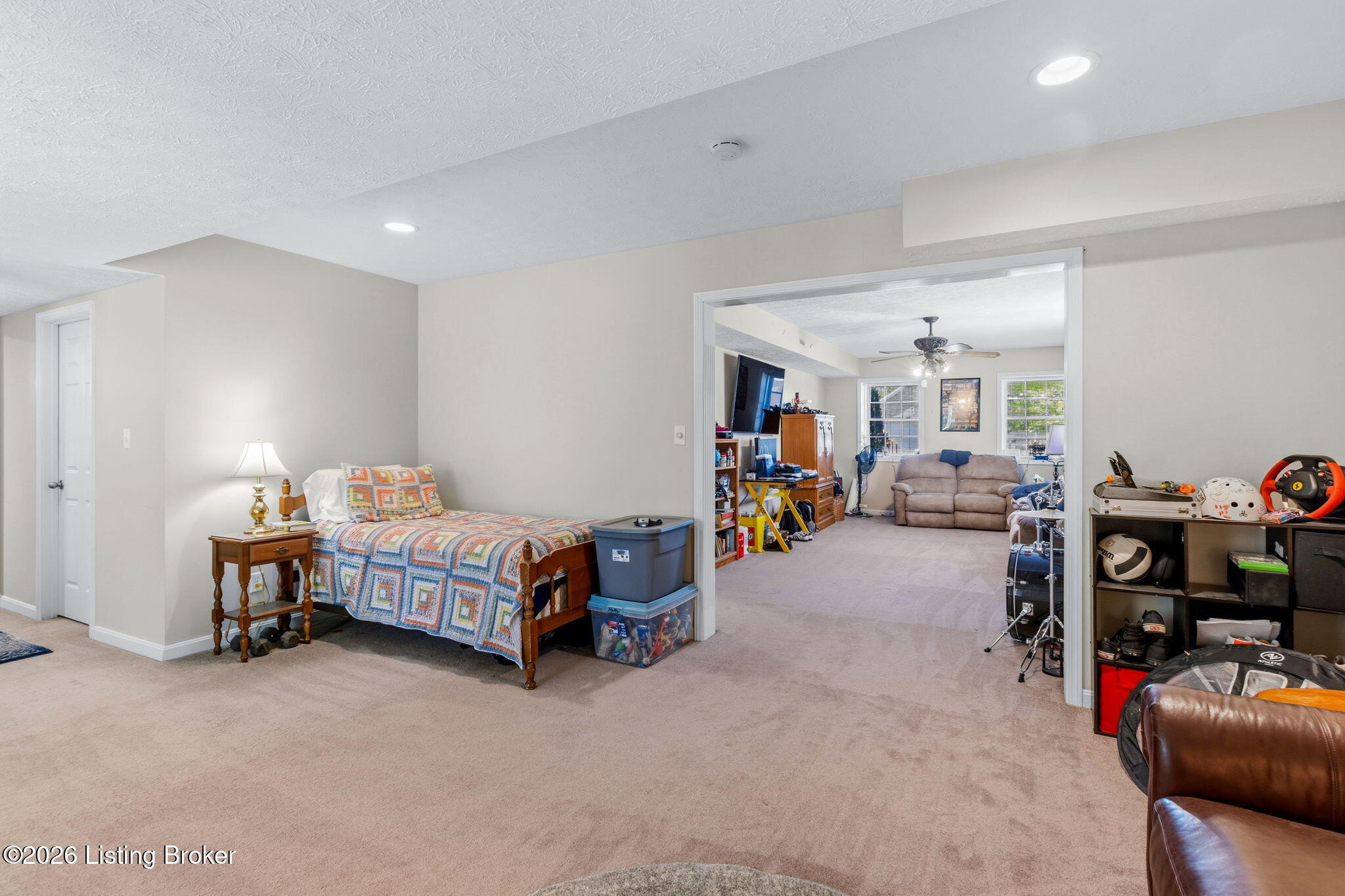 7928 Windgate Dr