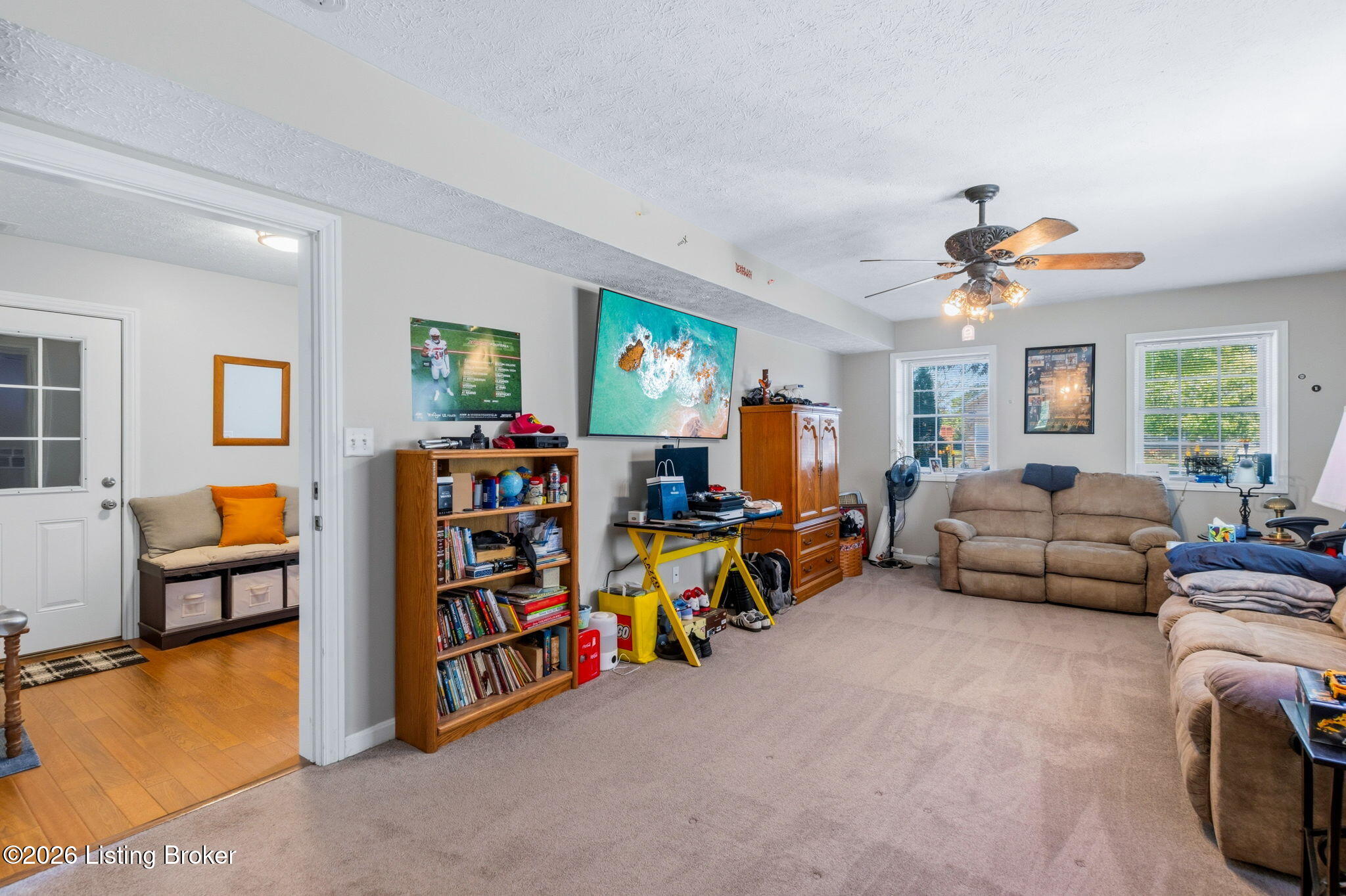 7928 Windgate Dr