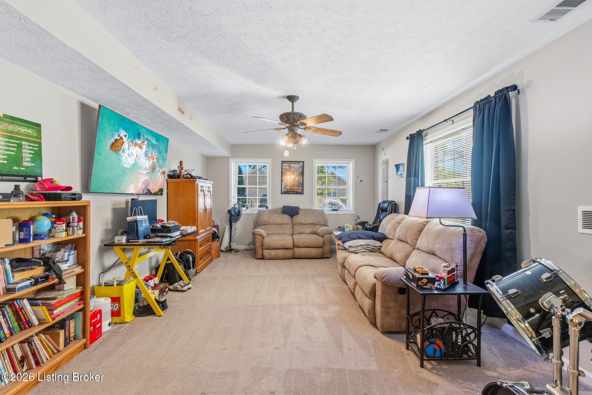 7928 Windgate Dr