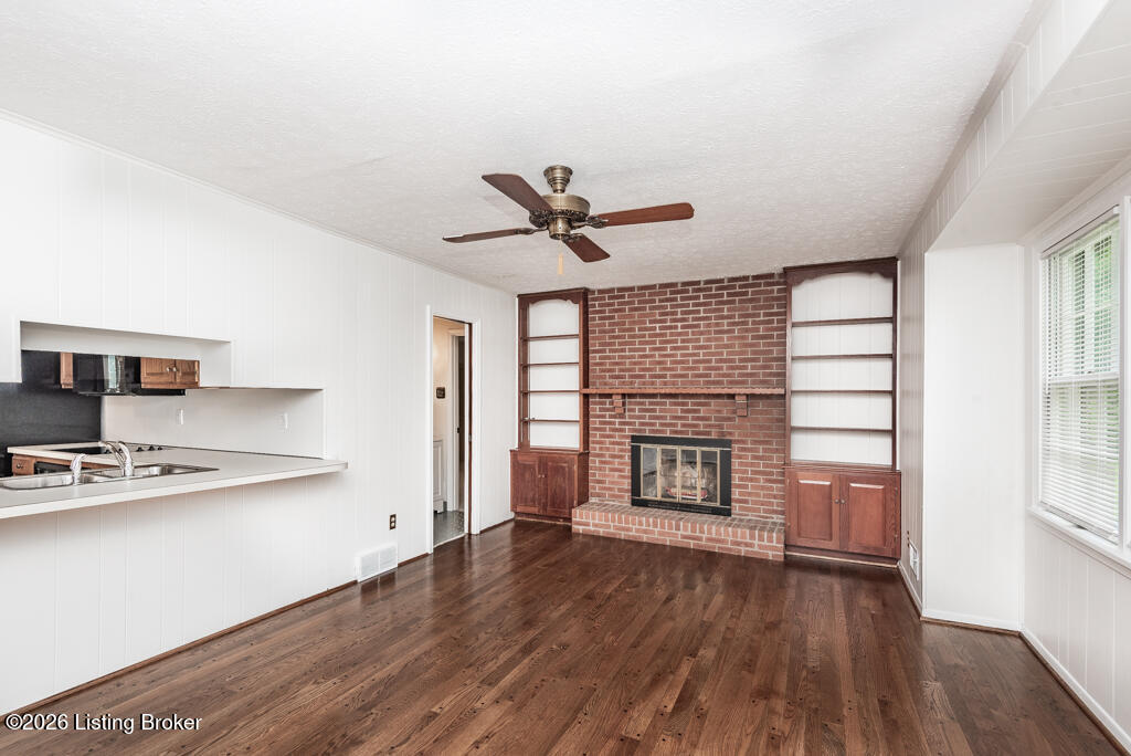 2311 Pikes Peak Blvd