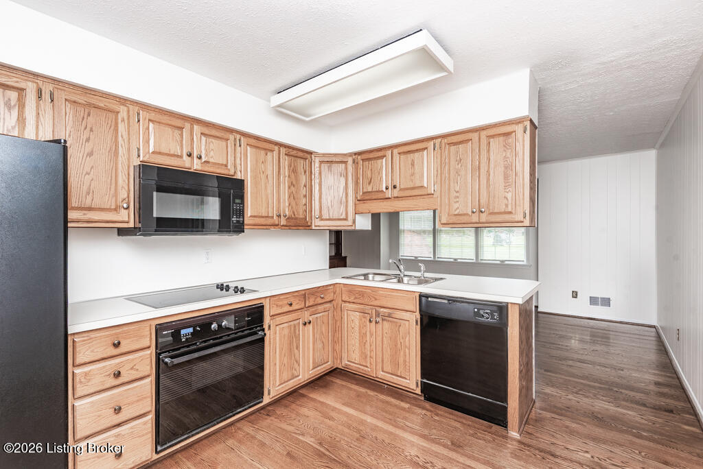 2311 Pikes Peak Blvd