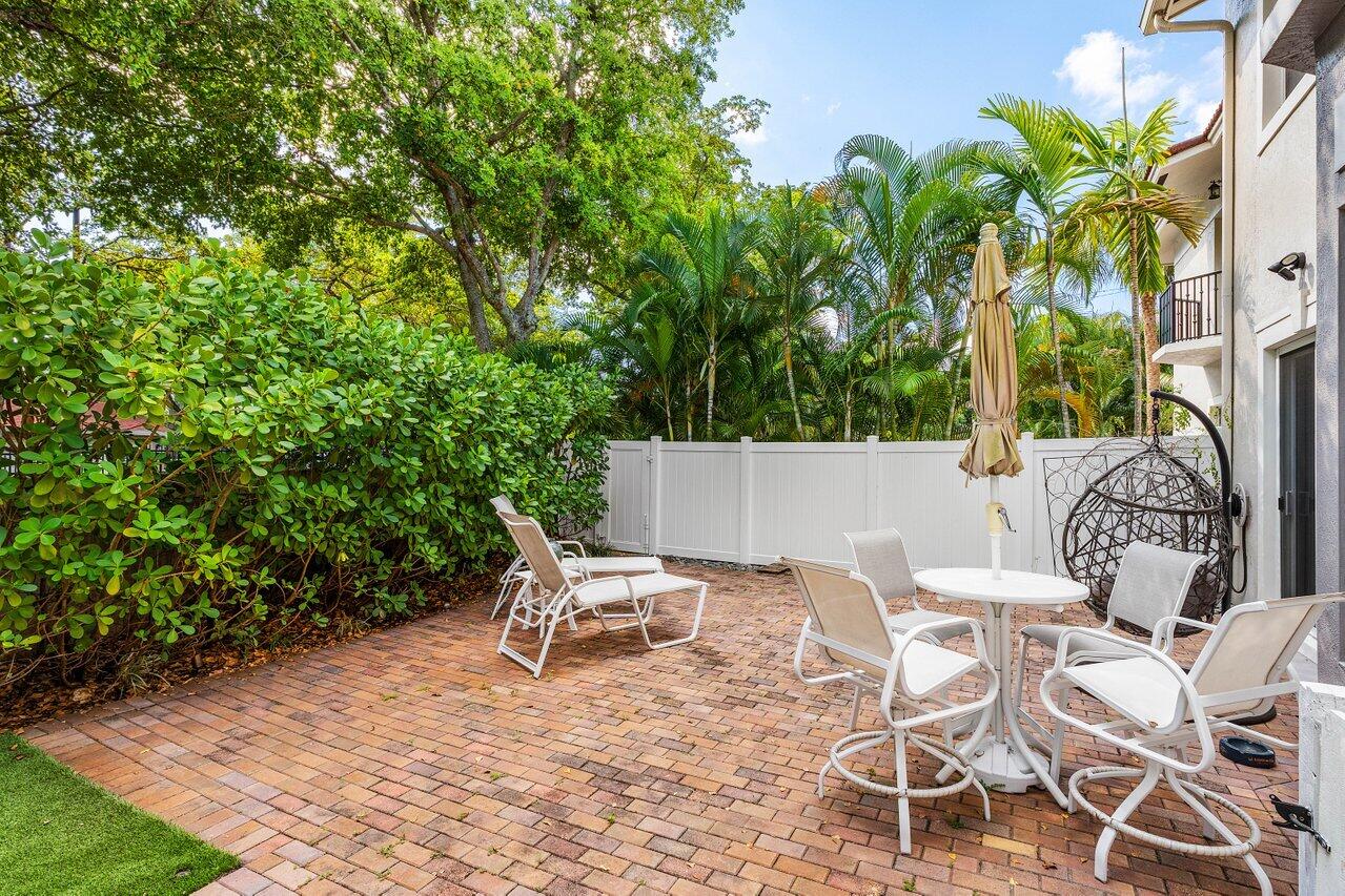 1875 Highland Grove Drive