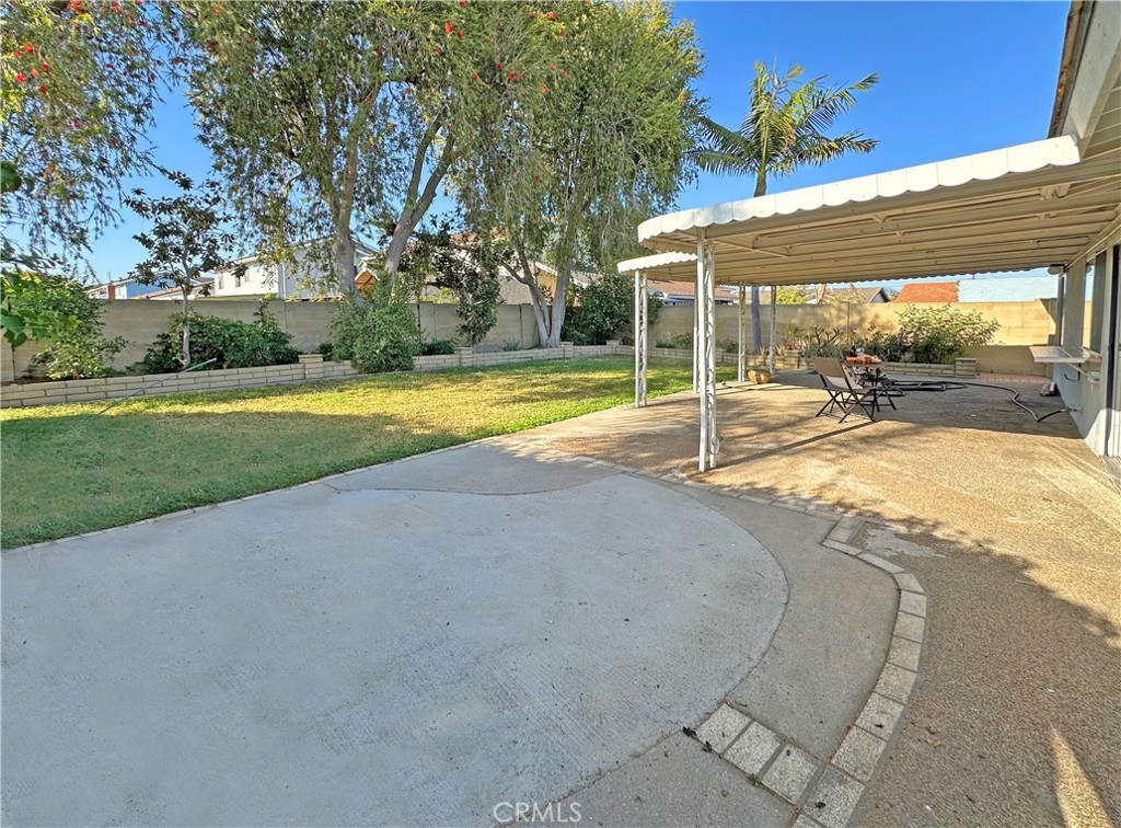 9203 Daffodil Avenue