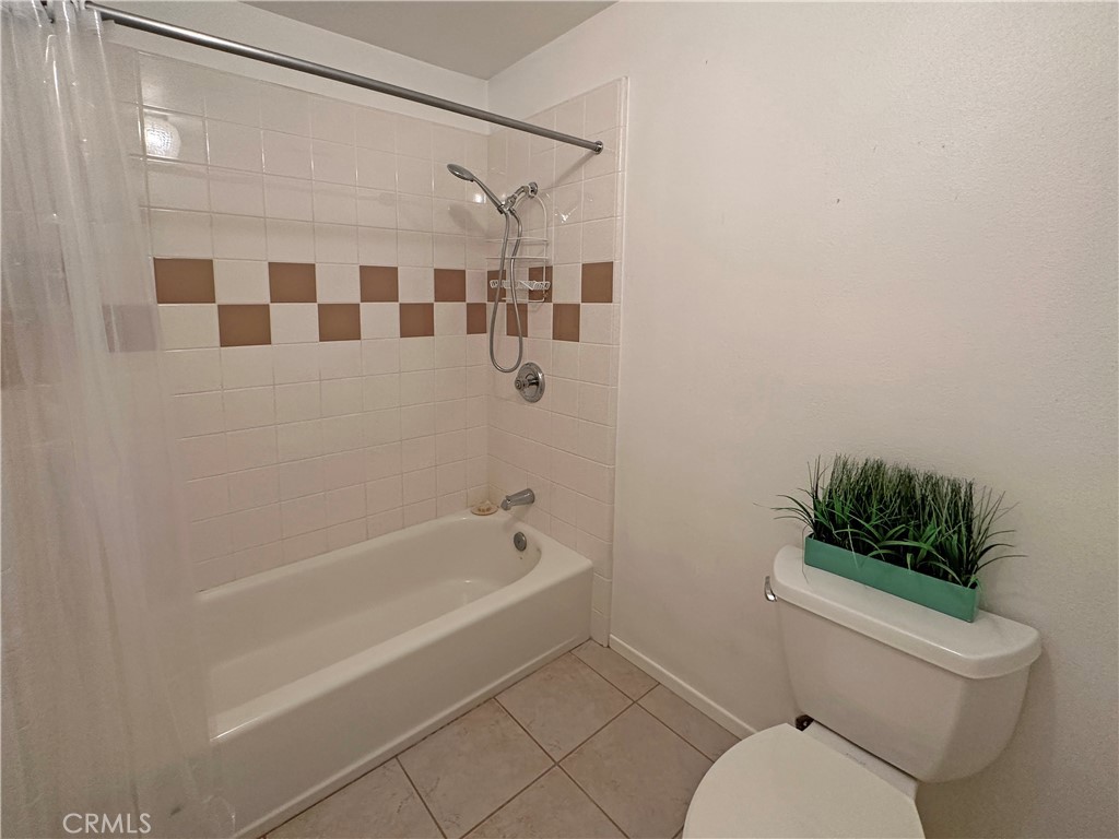 8098 Catherine Avenue 24