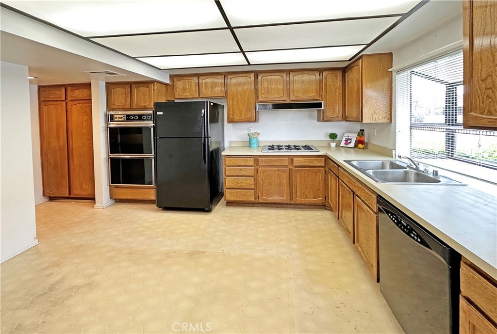 8098 Catherine Avenue 24
