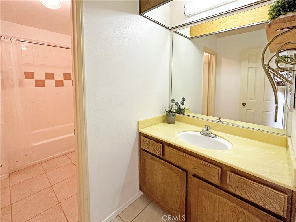 8098 Catherine Avenue 24