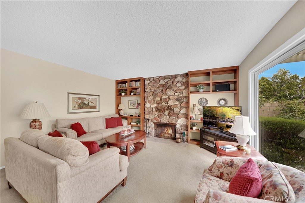 8732 Cliffside Drive