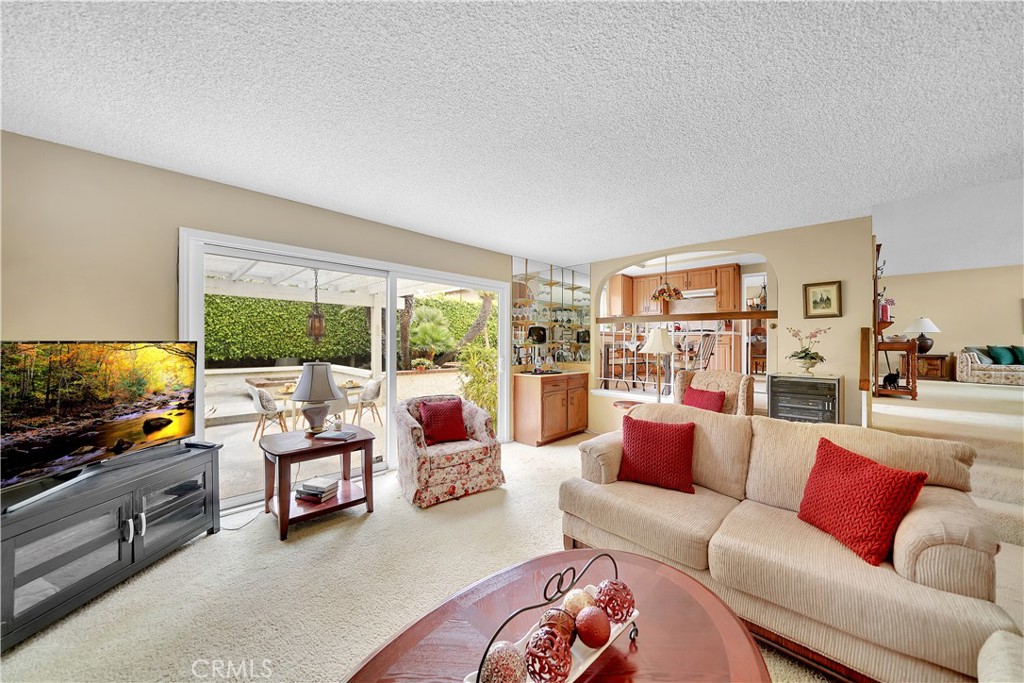 8732 Cliffside Drive