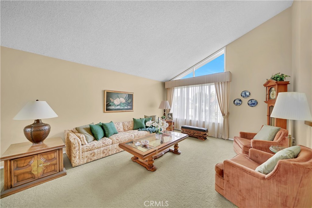 8732 Cliffside Drive