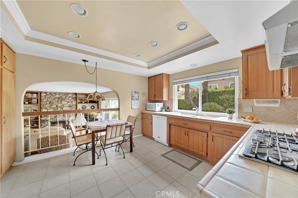 8732 Cliffside Drive