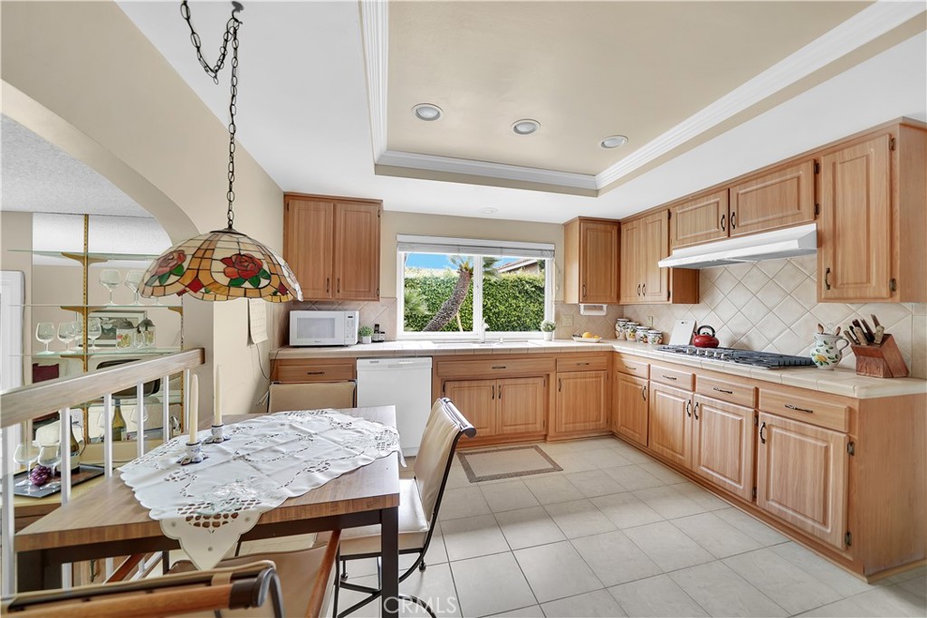 8732 Cliffside Drive