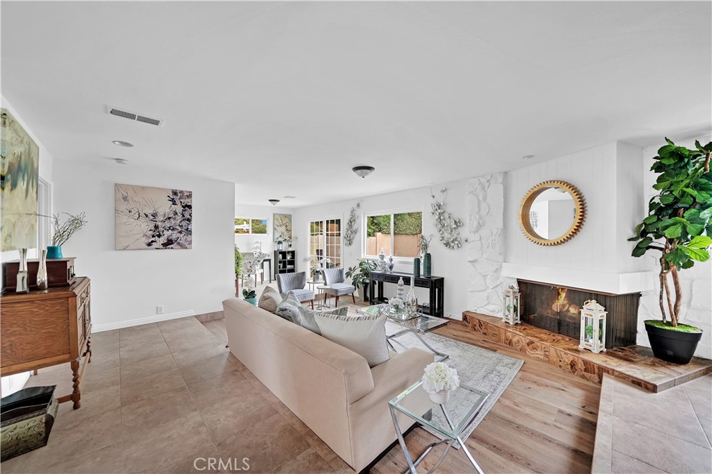 18658 Santa Ynez Street