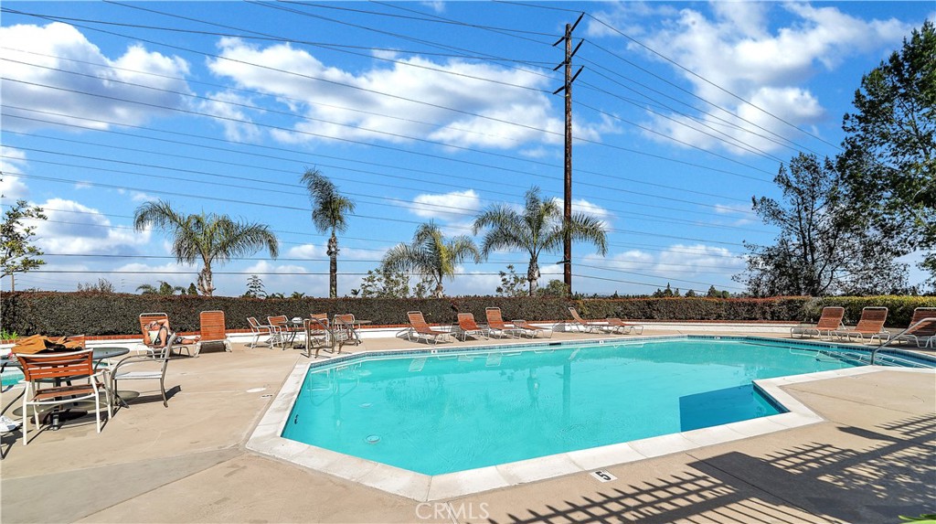 18072 Metcalf Lane