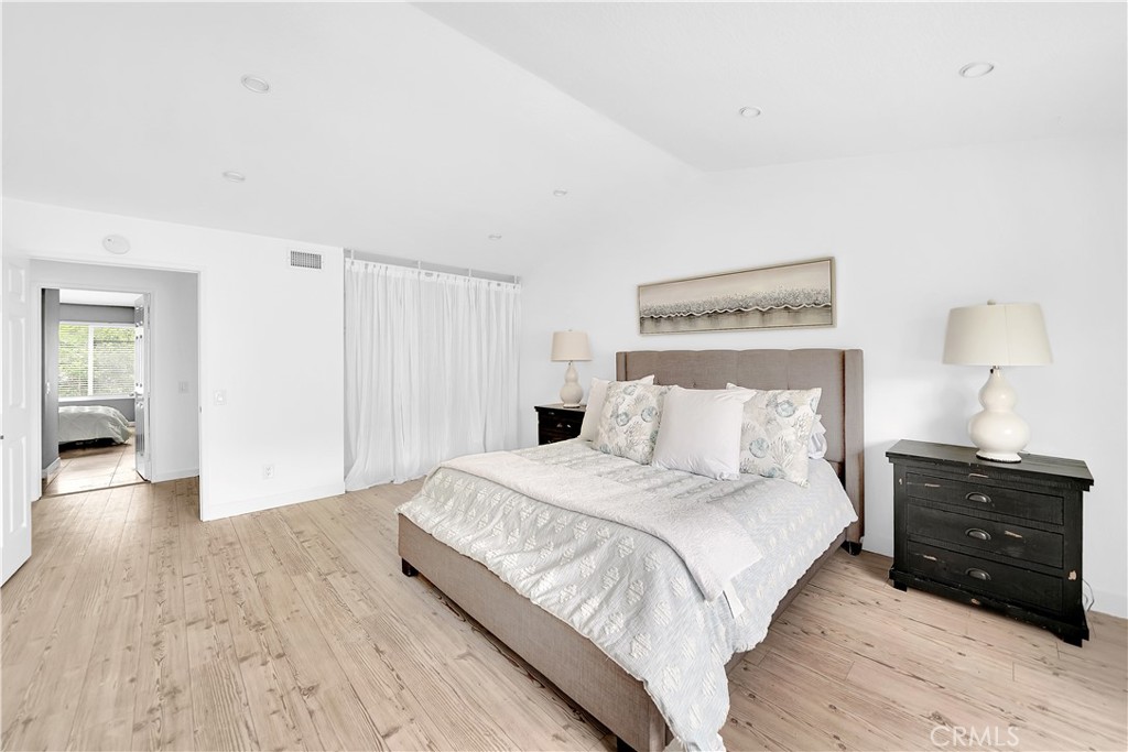 18072 Metcalf Lane
