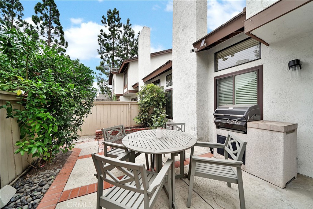 18072 Metcalf Lane