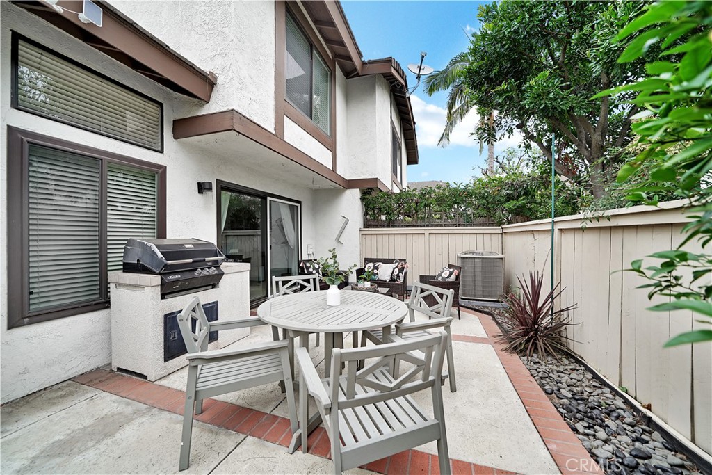 18072 Metcalf Lane