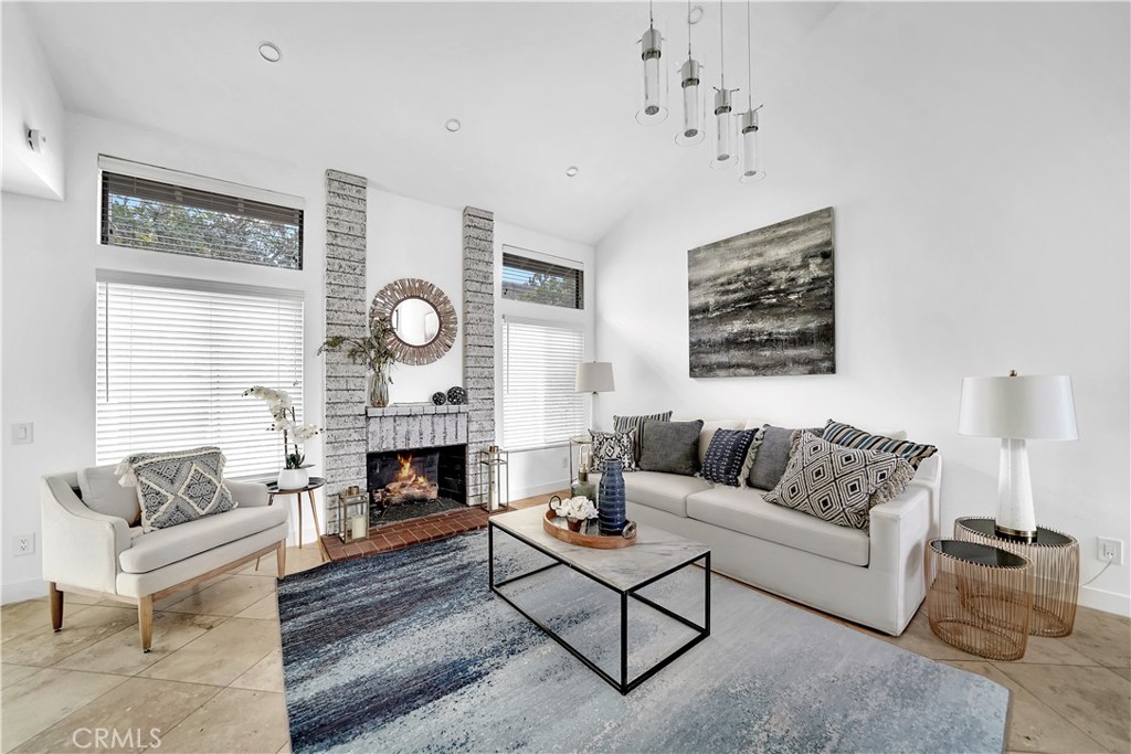 18072 Metcalf Lane