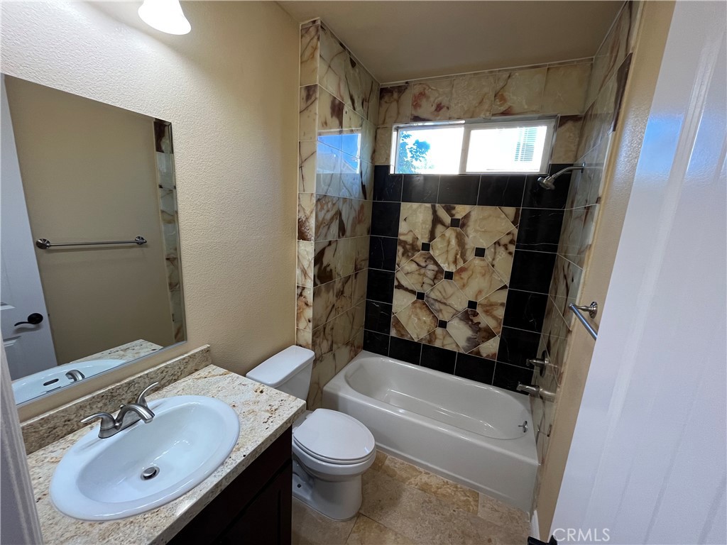 9053 Lemongrass Court