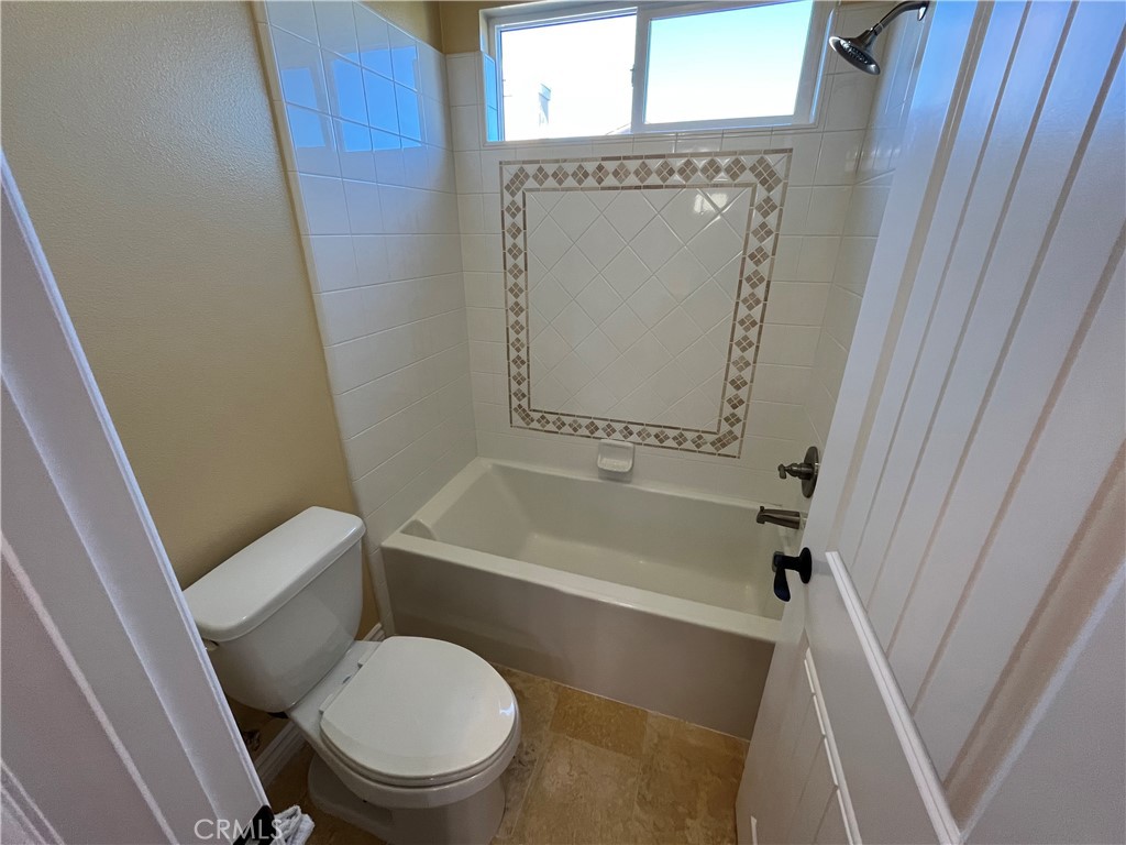9053 Lemongrass Court