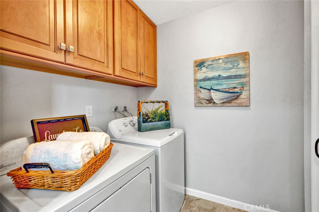 5022 Bluejay Circle