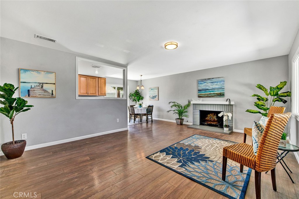 5022 Bluejay Circle