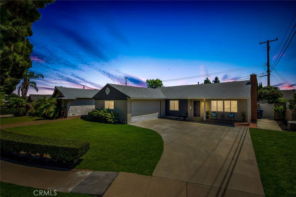 5022 Bluejay Circle