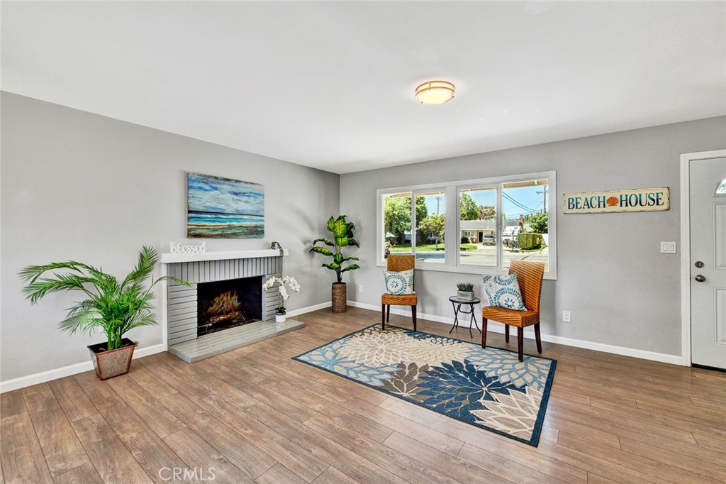 5022 Bluejay Circle