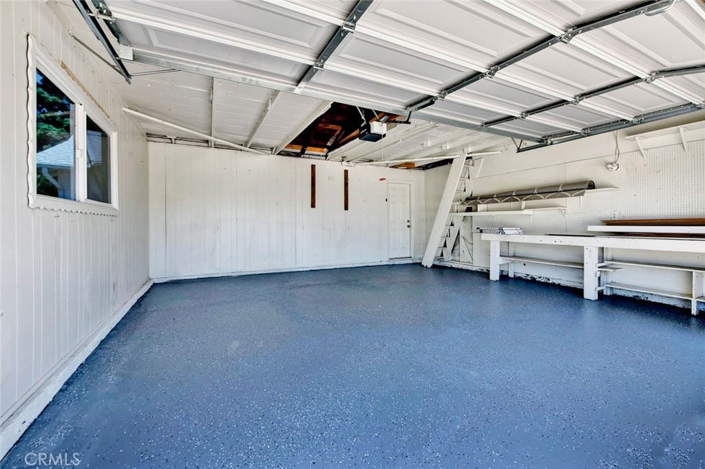 5022 Bluejay Circle