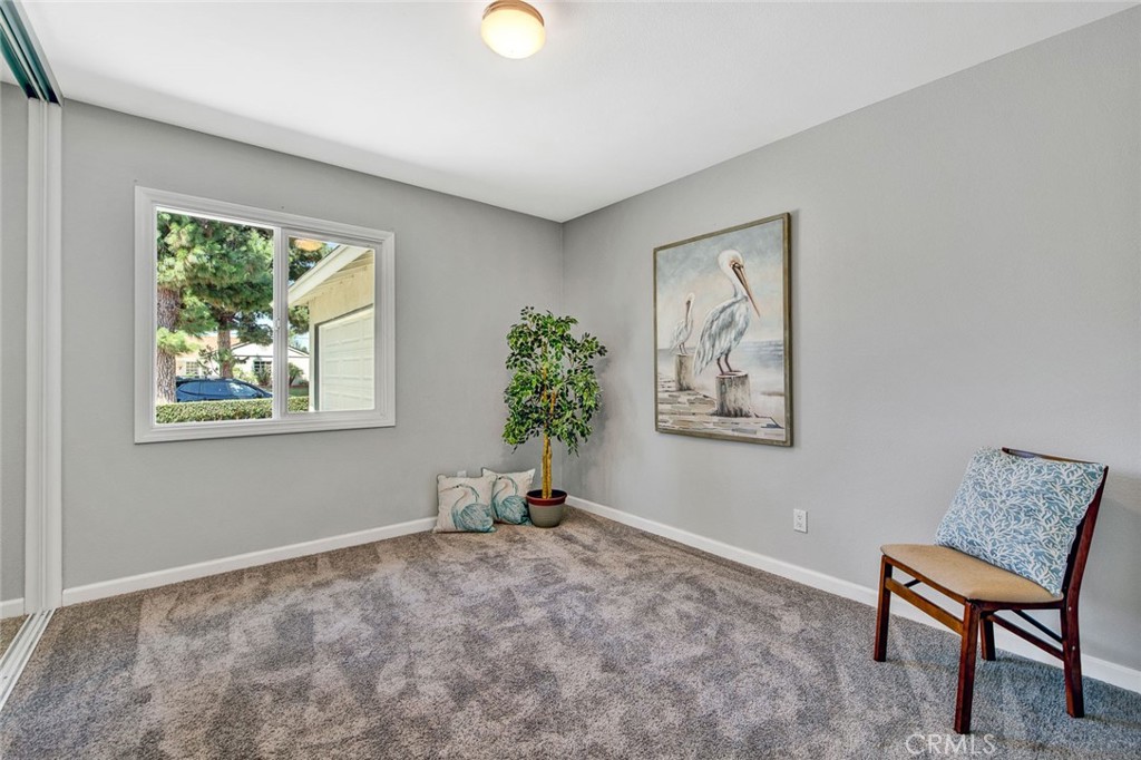 5022 Bluejay Circle