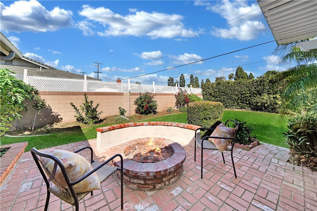 17388 Poplar Street