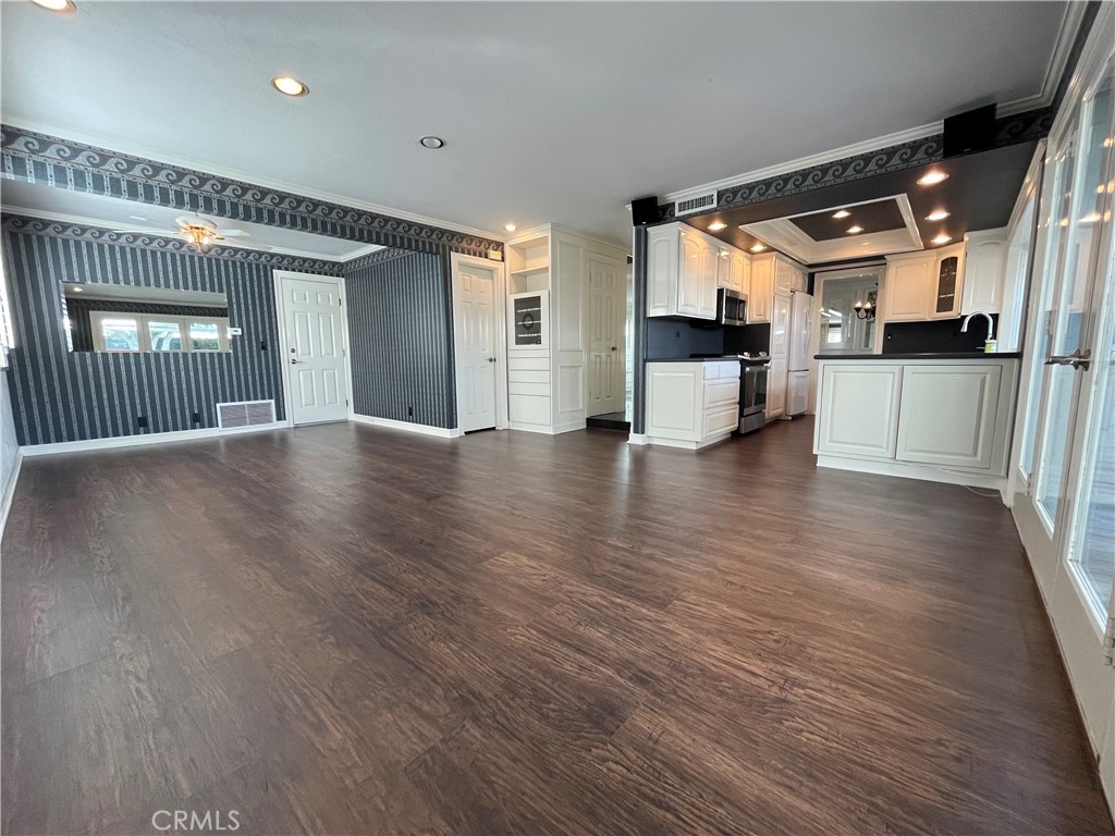 17110 San Pedro Circle
