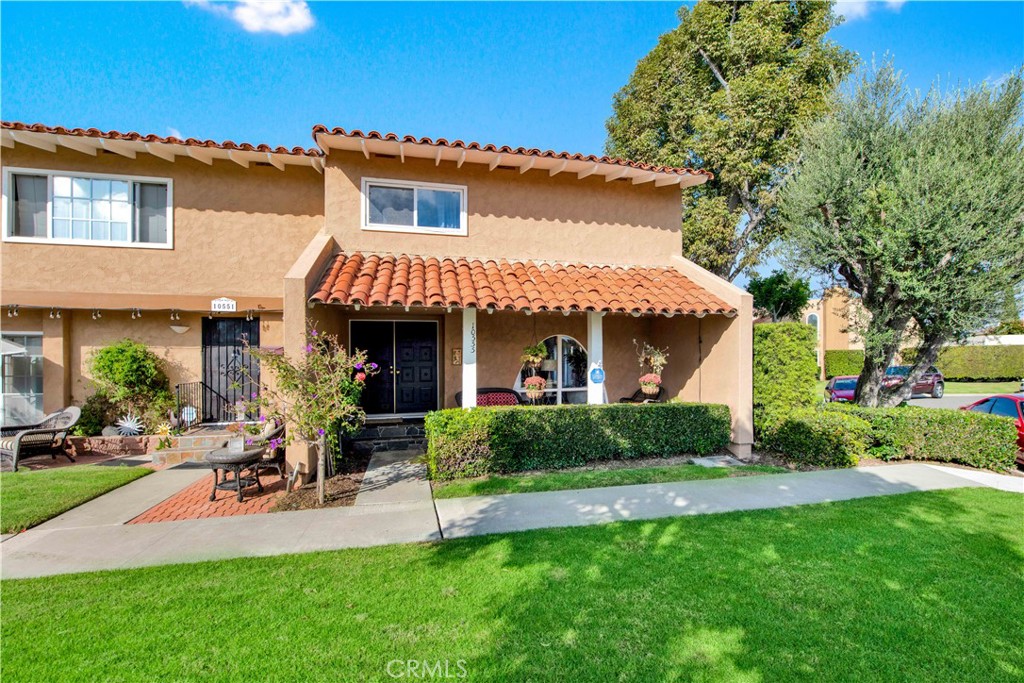 10555 La Rosa Circle