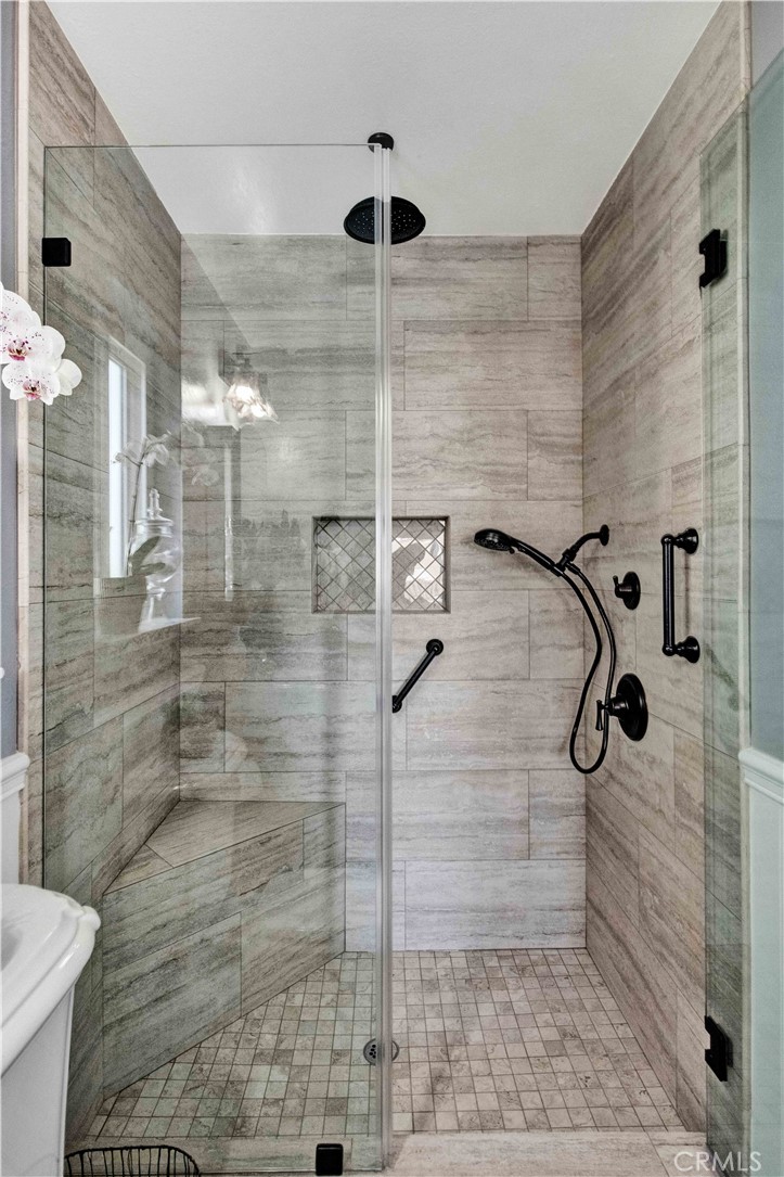 10555 La Rosa Circle